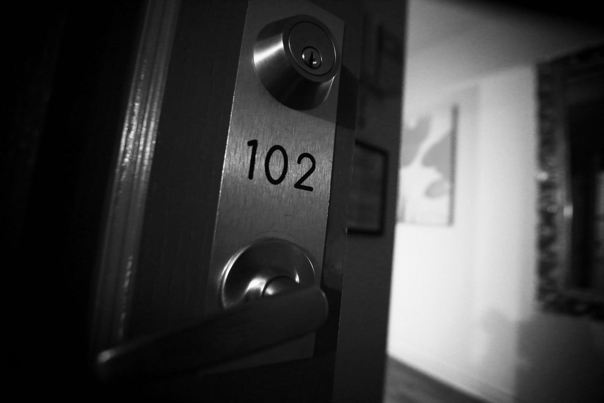 Aparthotelmontreal By Les Terrasses Saint Urbain 2225i2 4*